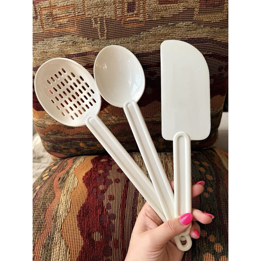 Vintage Melamine White Nylon Kitchen Utensil Set Slotted Spoon Spatula Taiwan